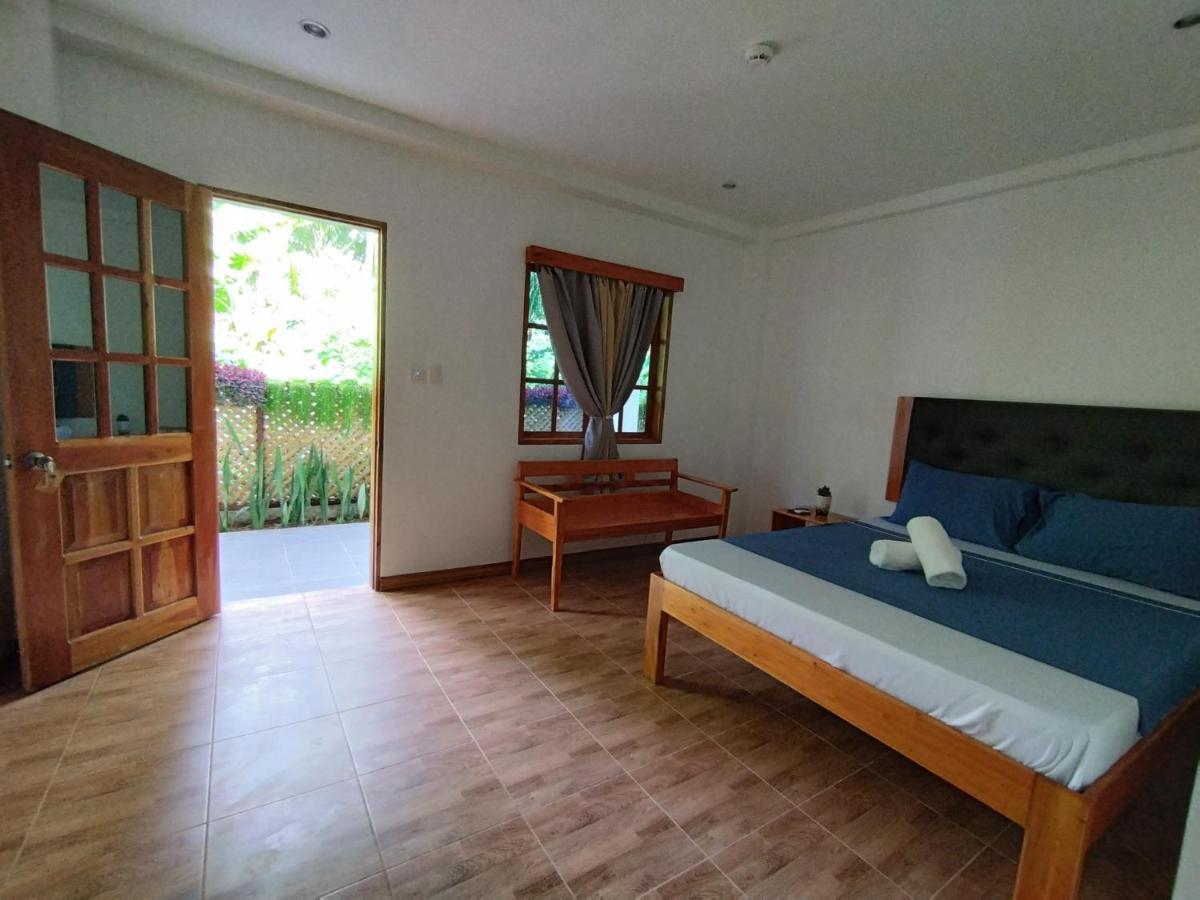 White Bada Guesthouse Сикихор Номер фото