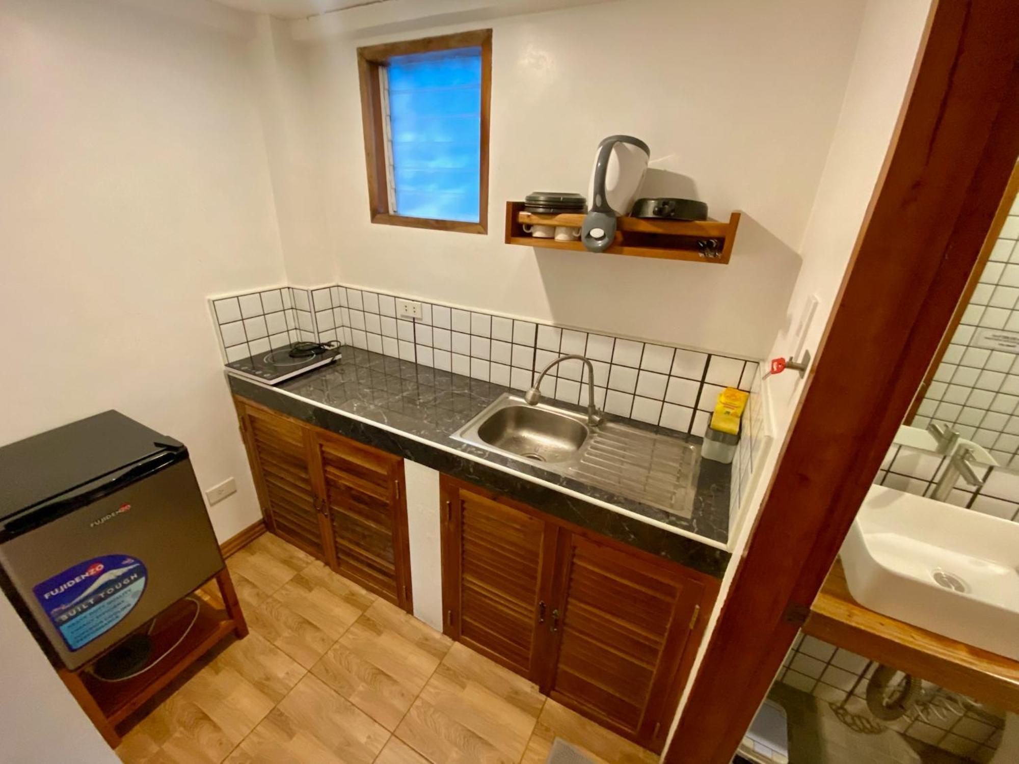 White Bada Guesthouse Сикихор Экстерьер фото